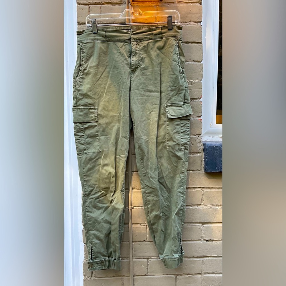 Olive coloured khaki pants